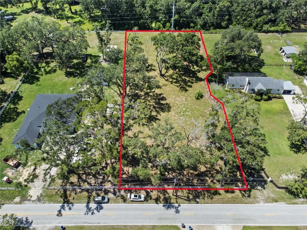 1407 Whitaker Rd., Lutz, FL 33549