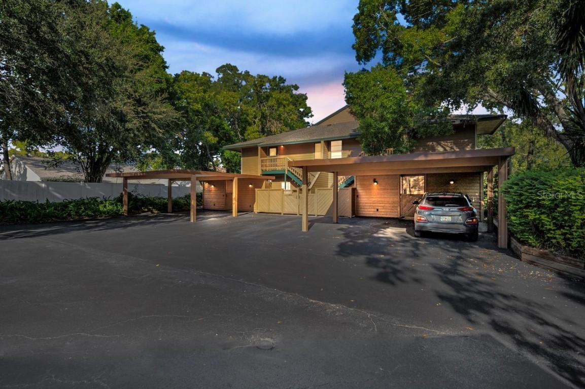 902 Lennox Rd., Palm Harbor, FL 34683