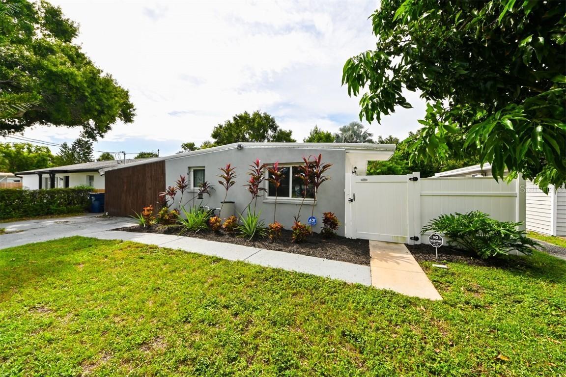 4114 W Olive St., Tampa, FL 33616