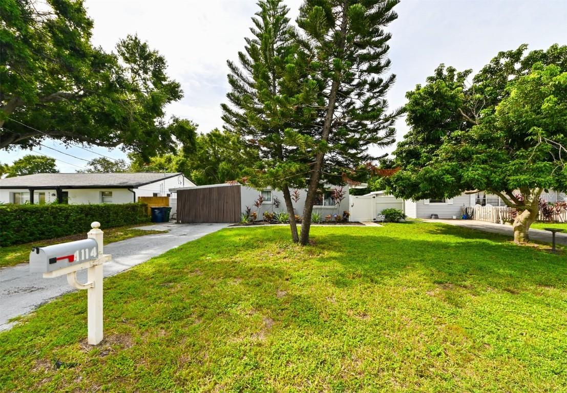 4114 W Olive St., Tampa, FL 33616