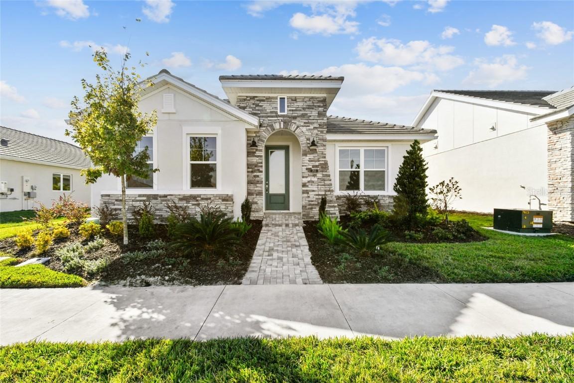 703 Allora Ave., Nokomis, FL 34275