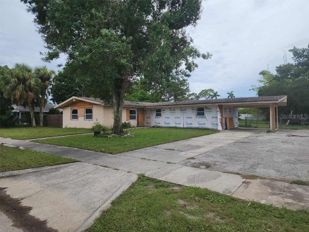 606 49th St., Bradenton, FL 34209