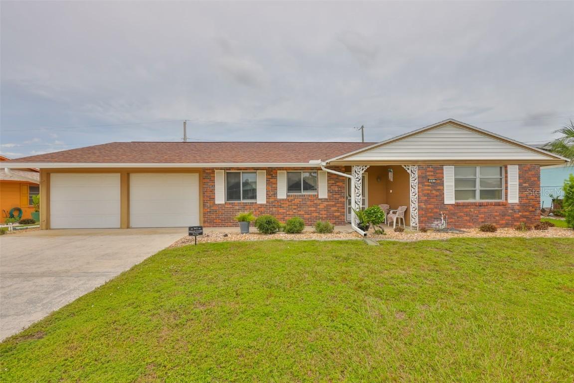 643 Oakmont Ave., Sun City Center, FL 33573