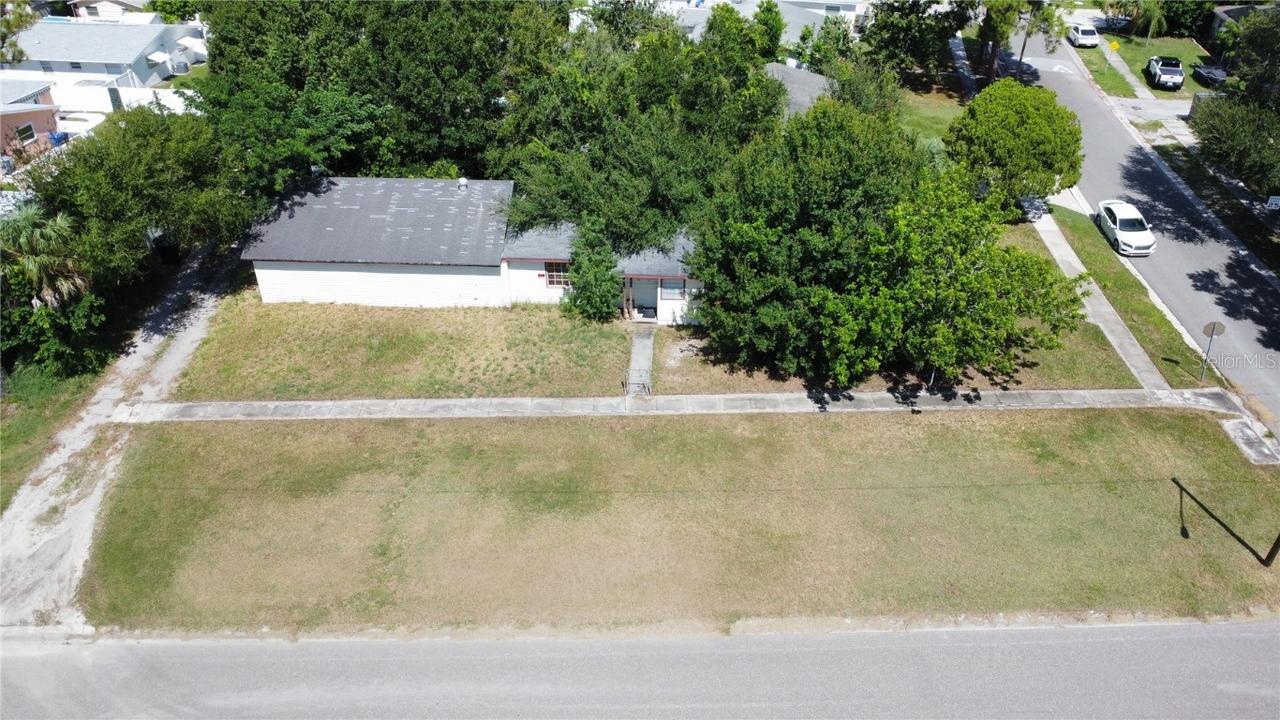 200 SW Madison Cir., St Petersburg, FL 33703
