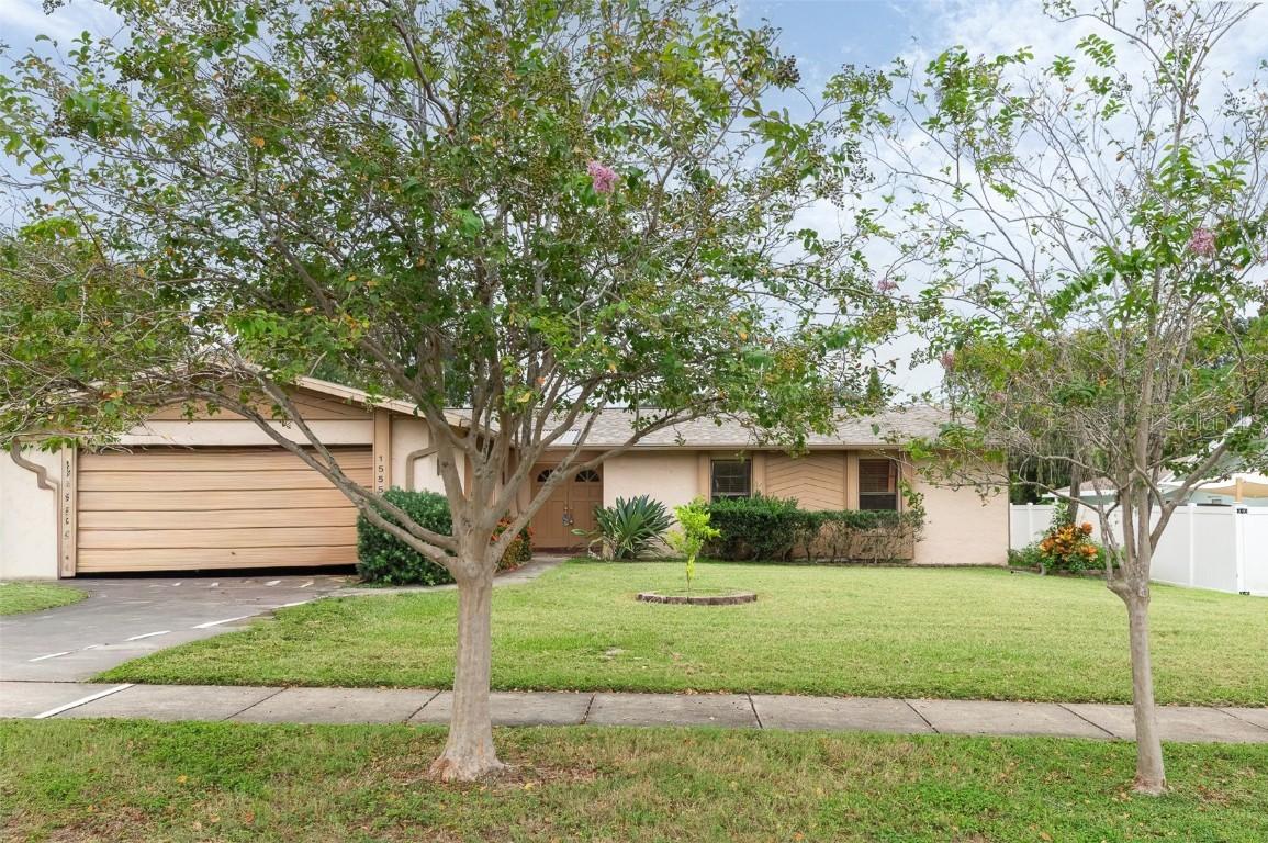 1555 Fife Ct., Dunedin, FL 34698