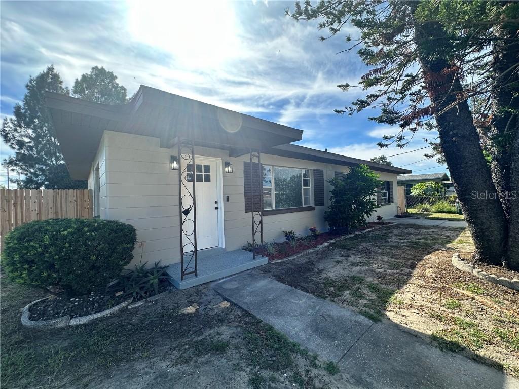 2222 9th St., Winter Haven, FL 33881