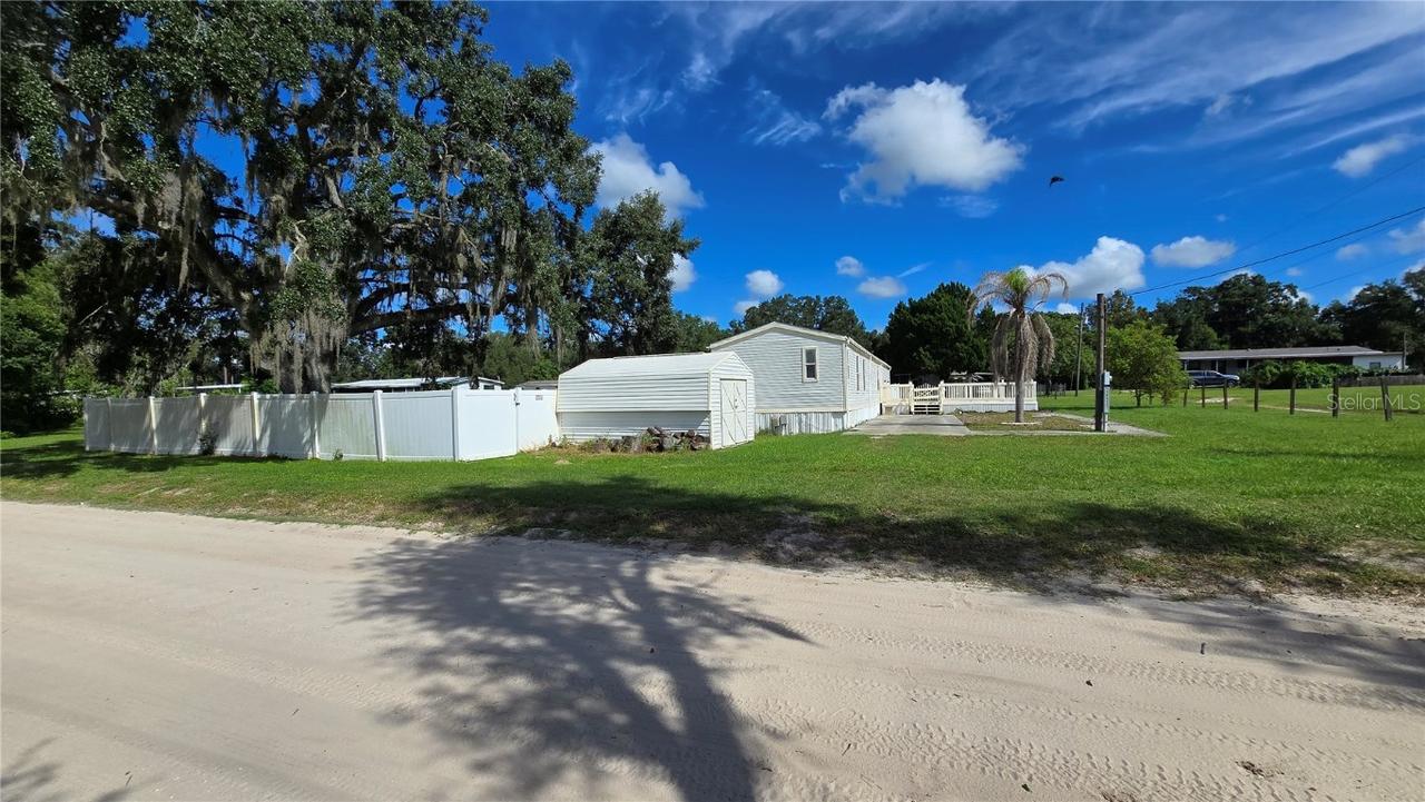 36545 Sunshine Rd., Zephyrhills, FL 33541