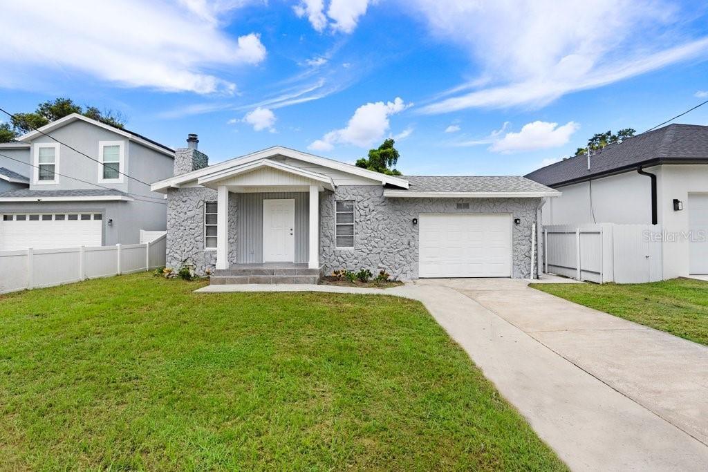 2515 W Hiawatha St., Tampa, FL 33614