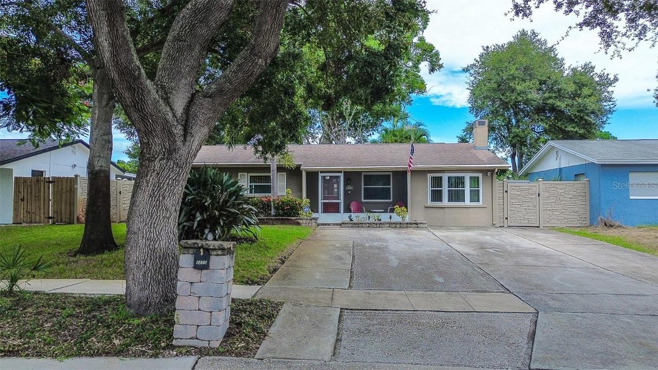 8255 82nd Ave., Seminole, FL 33777