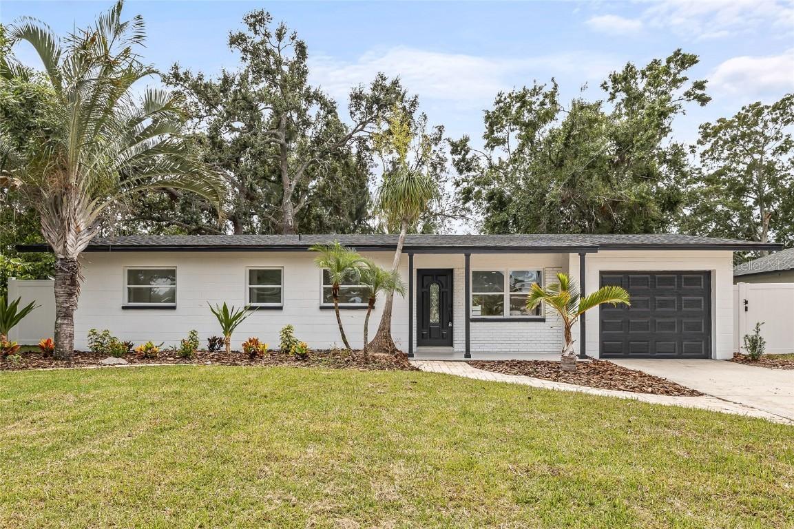 4822 W Bay Court Ave., Tampa, FL 33611