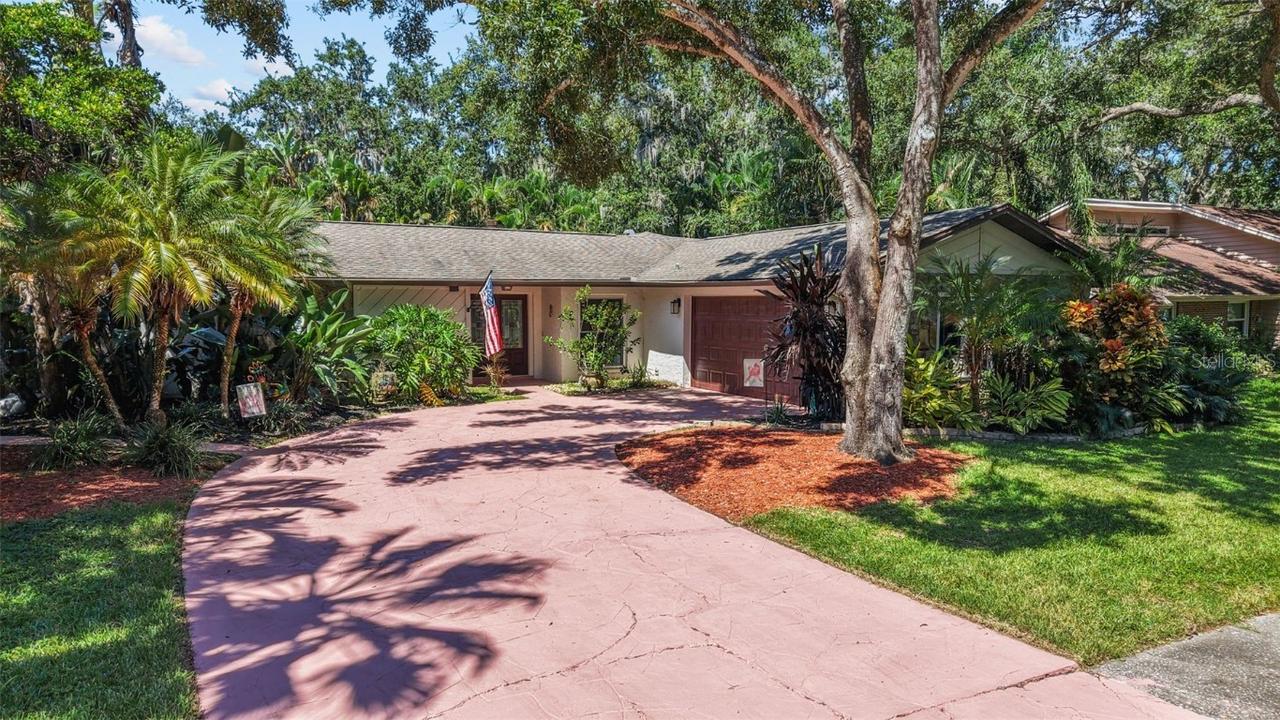 20 Pinewood Cir., Safety Harbor, FL 34695