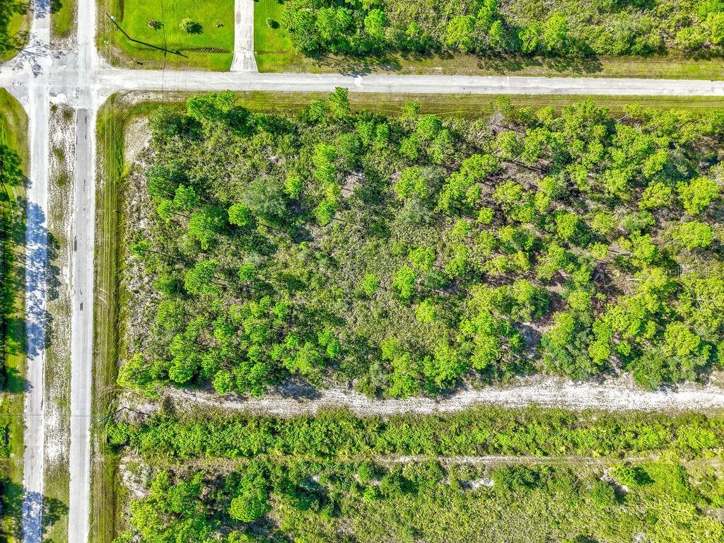 406 Allamanda Dr., Indian Lake Estates, FL 33855