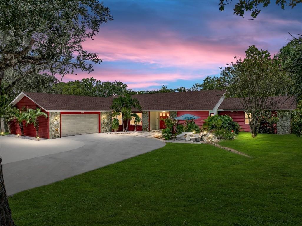 35349 Perch Dr., Zephyrhills, FL 33541