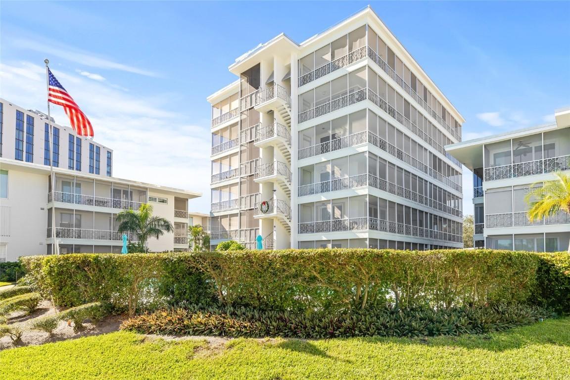 1012 N Shore Dr. #14, St Petersburg, FL 33701