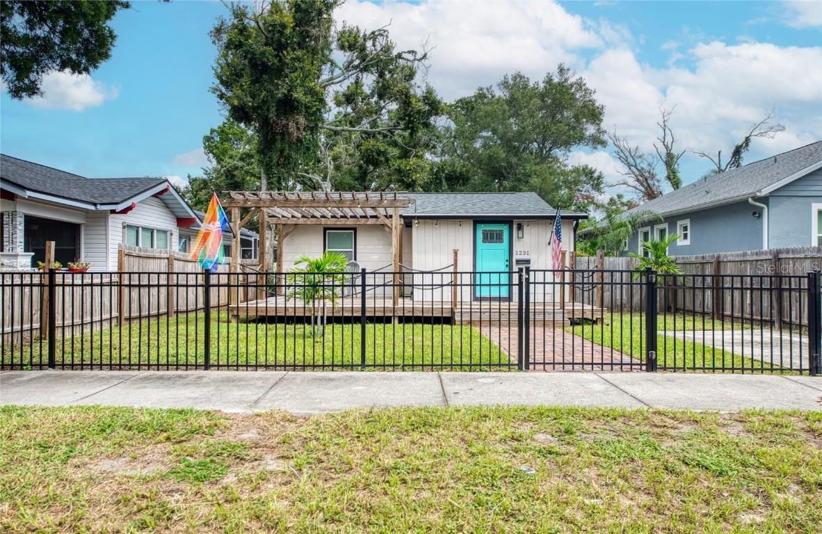 1231 12th Ave., St Petersburg, FL 33705