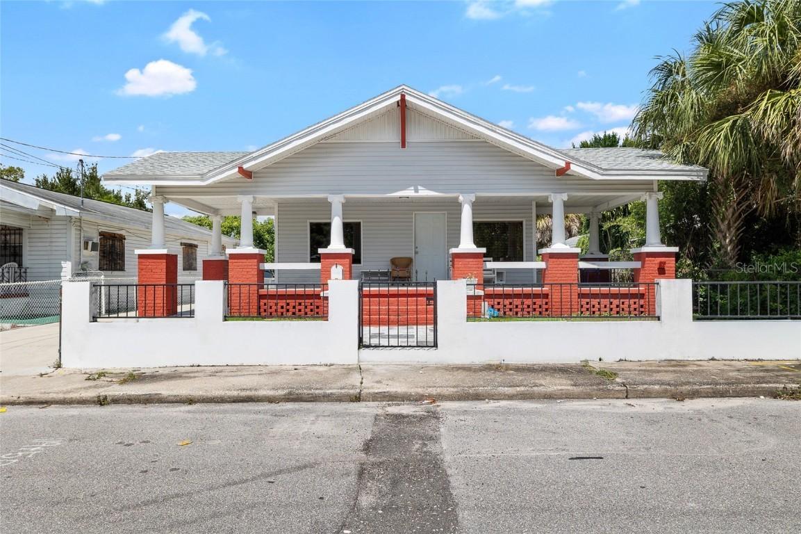 1318 E Louise Ave., Tampa, FL 33603