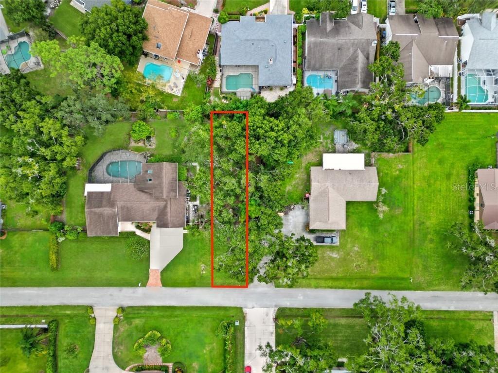 15507 1/2 N Himes Ave., Tampa, FL 33618
