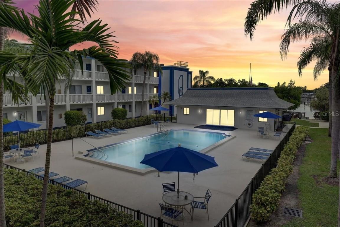 350 79th Ave. #204, St Petersburg, FL 33702