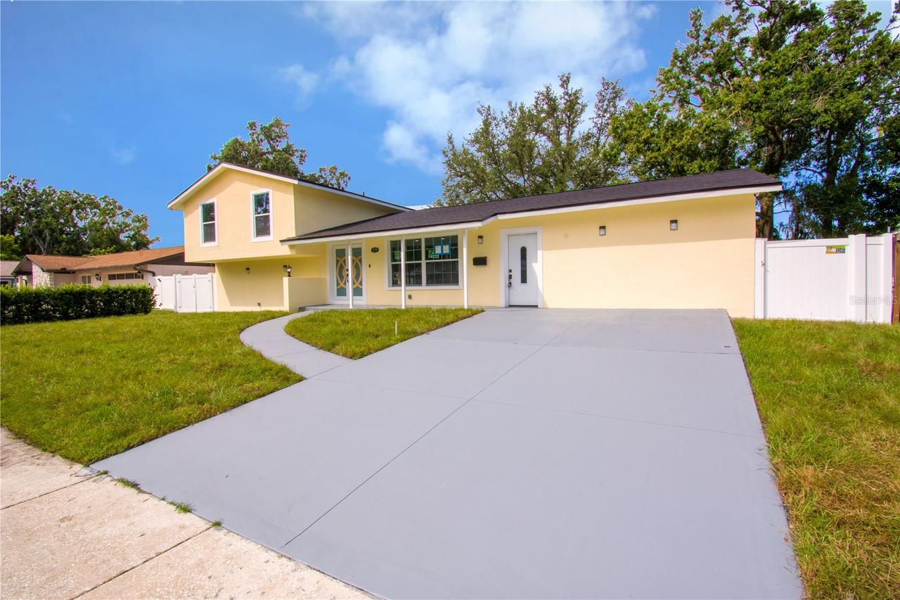 6708 Gateway Dr., Tampa, FL 33615
