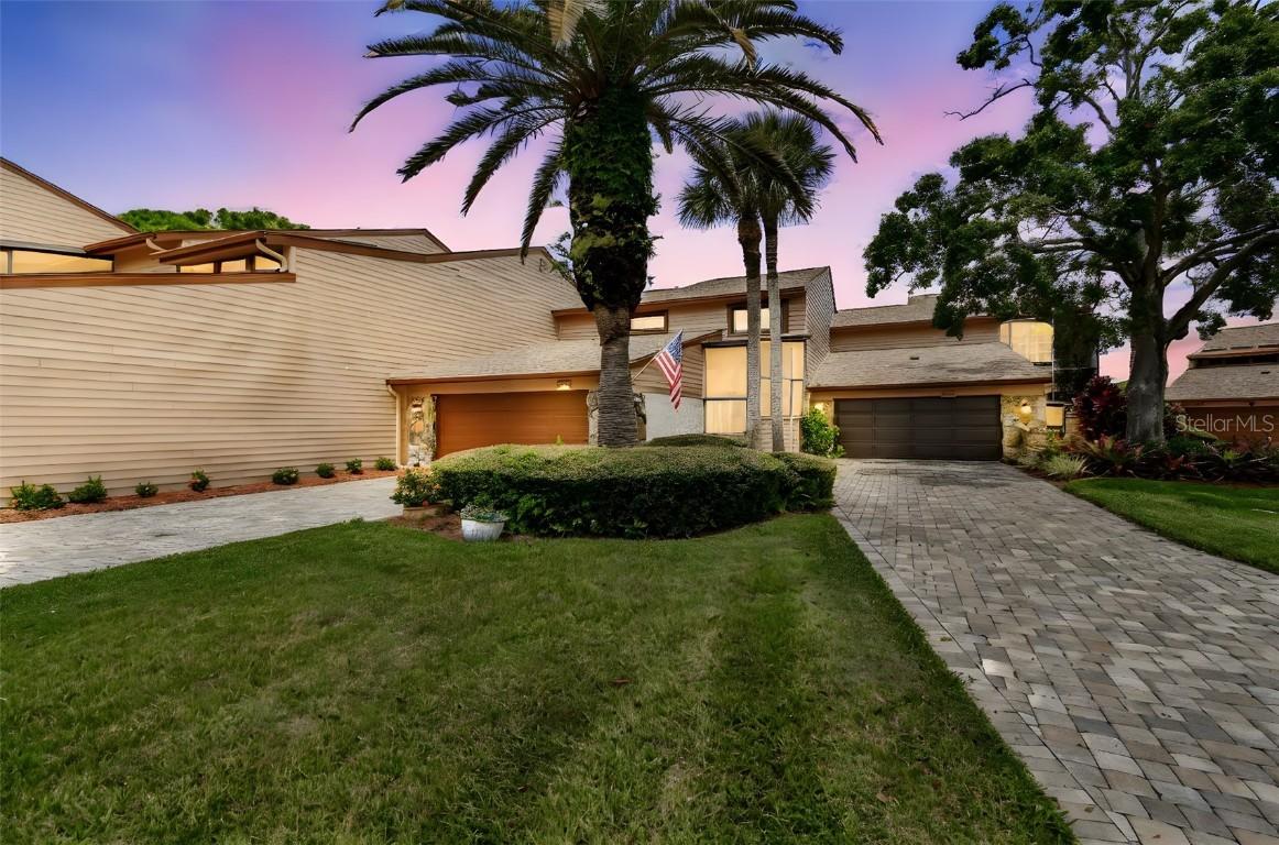 2455 Lake Point Ln., Clearwater, FL 33762