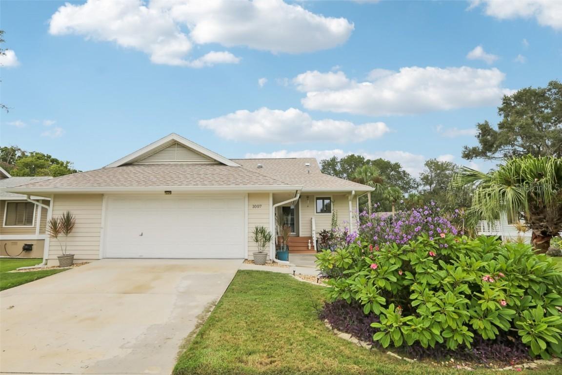 1007 Lake Avoca Dr., Tarpon Springs, FL 34689