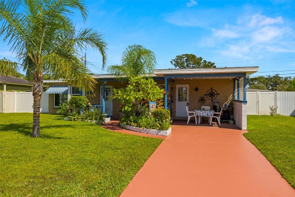 2479 Baywood Dr., Dunedin, FL 34698