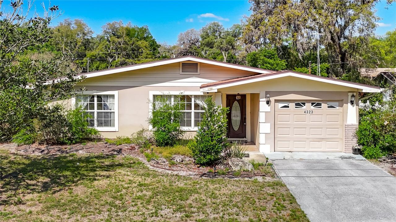 4323 5th St., Zephyrhills, FL 33542