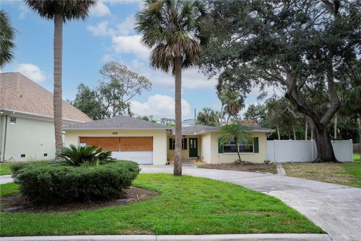 4627 W Lamb Ave., Tampa, FL 33629