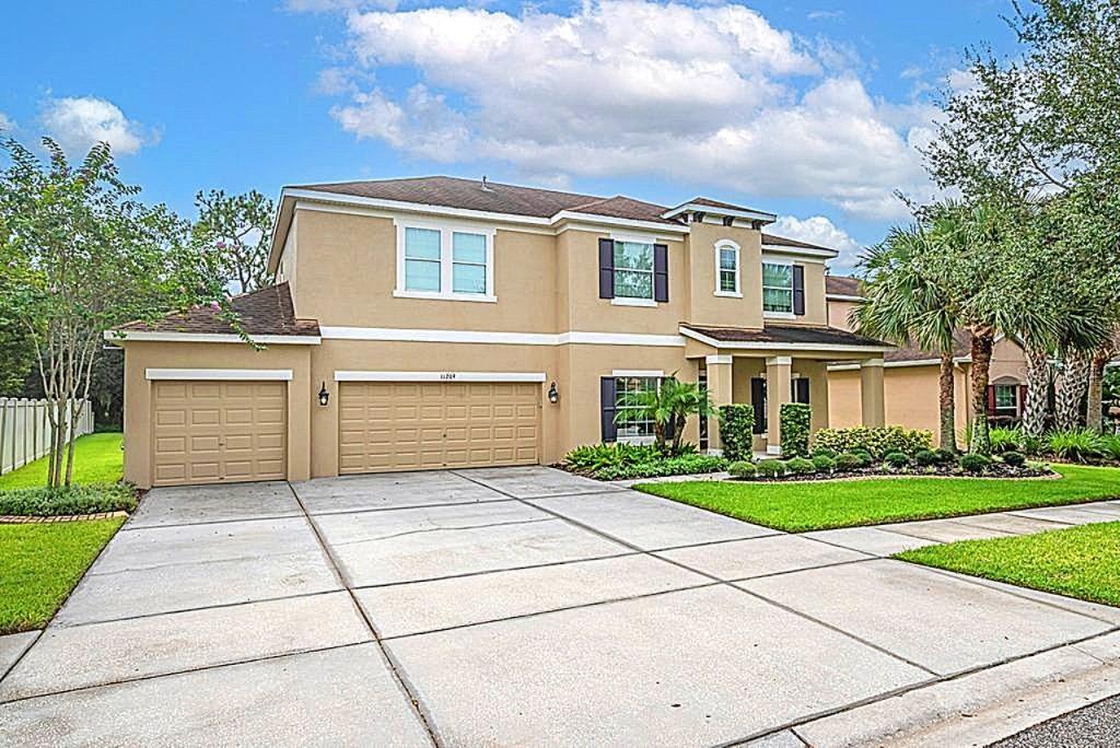 11209 Coventry Grove Cir., Lithia, FL 33547