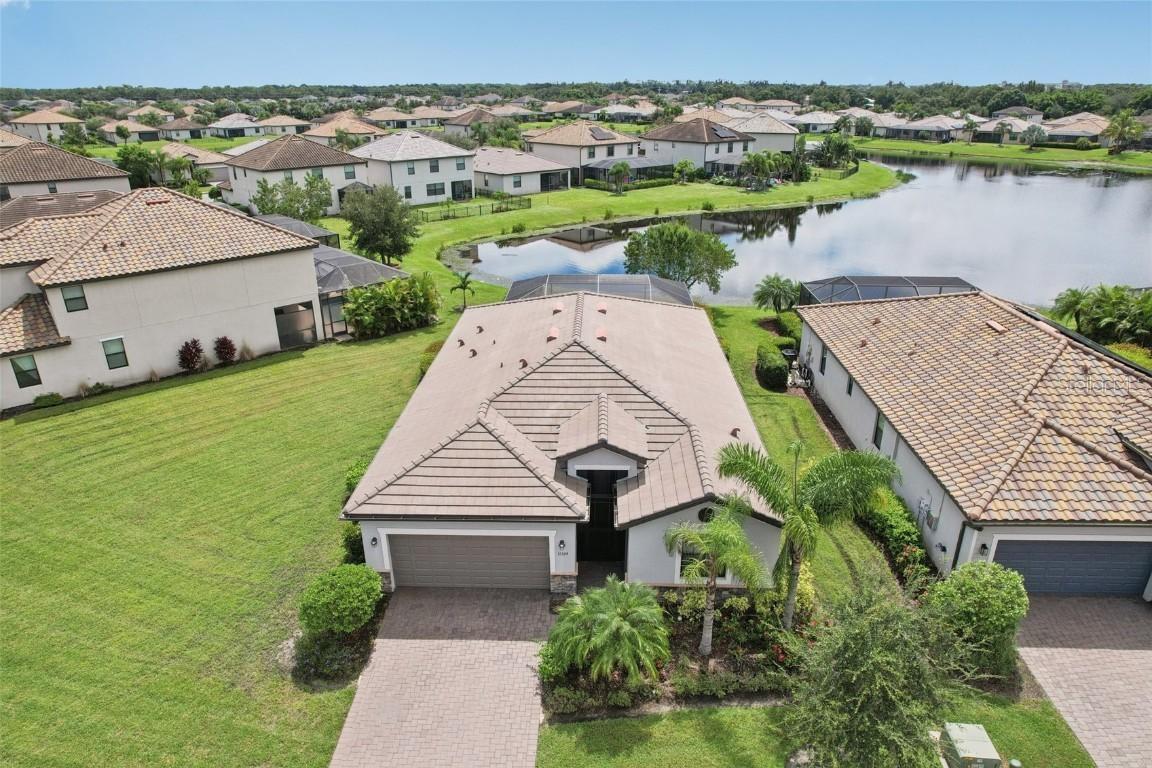11324 Sweetgrass Dr., Bradenton, FL 34212