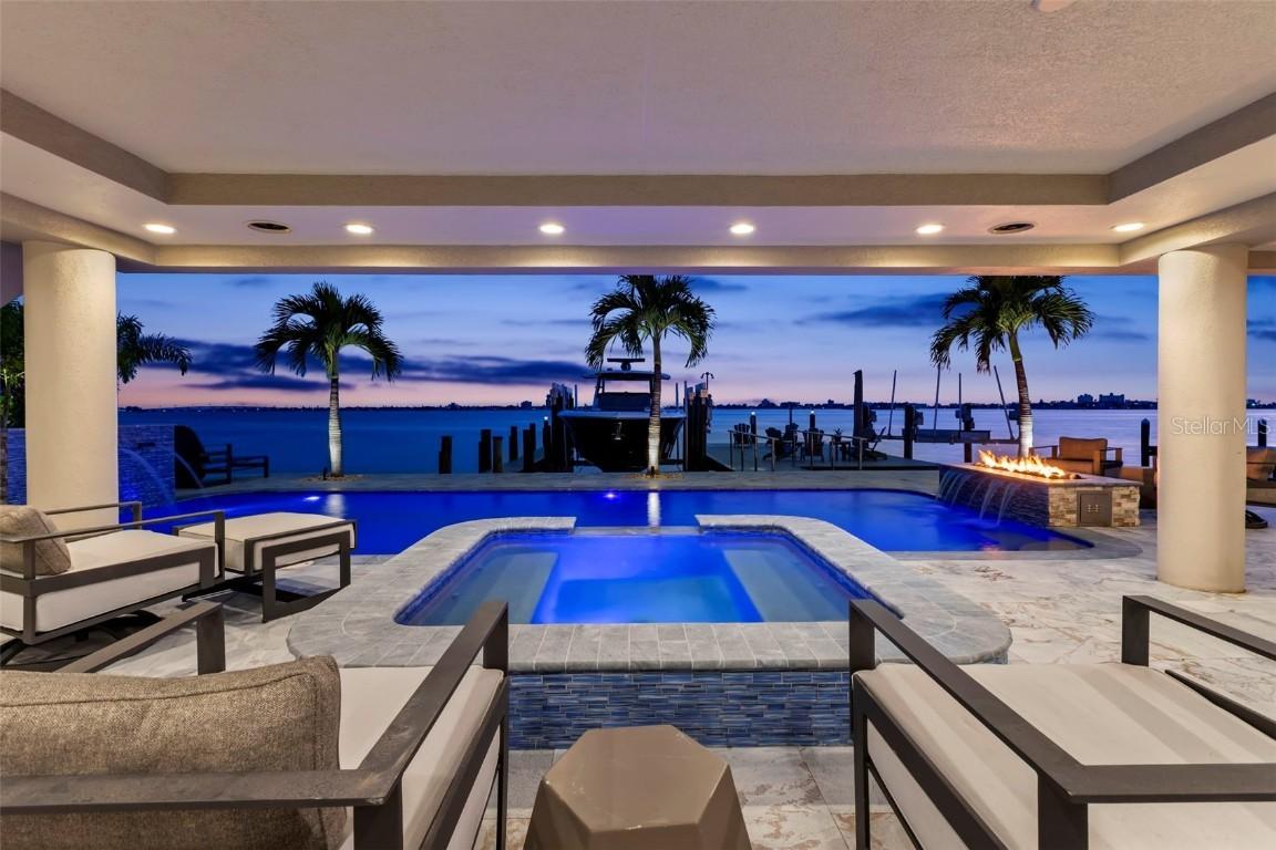 5907 Bayview Cir., Gulfport, FL 33707