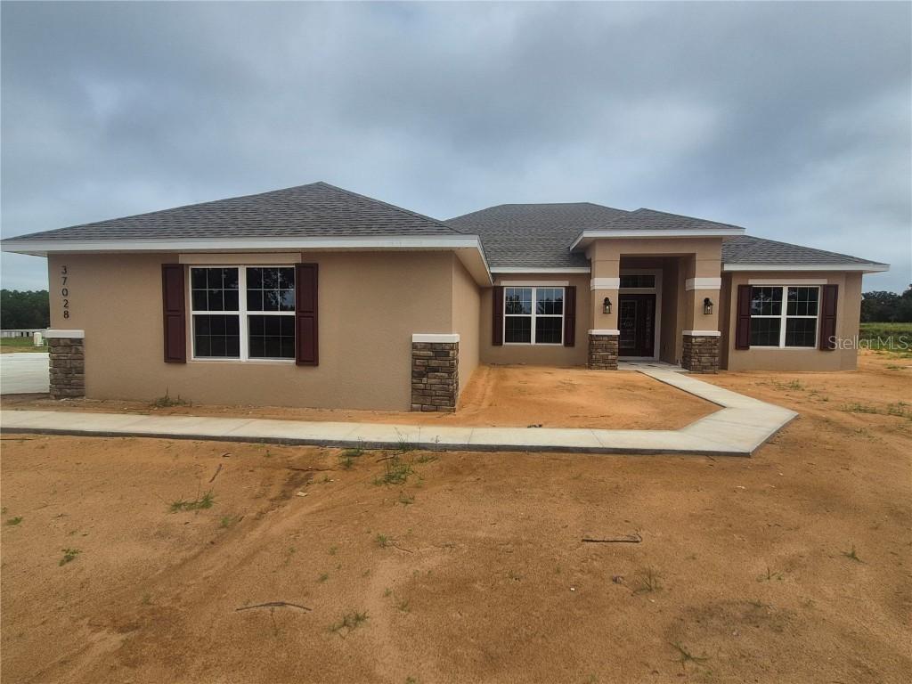 37028 Hidden View Cir., Dade City, FL 33523