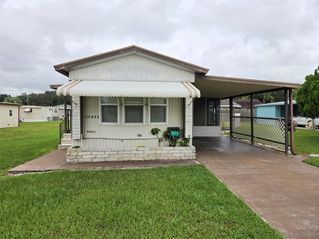 39033 Flora Ave., Zephyrhills, FL 33542