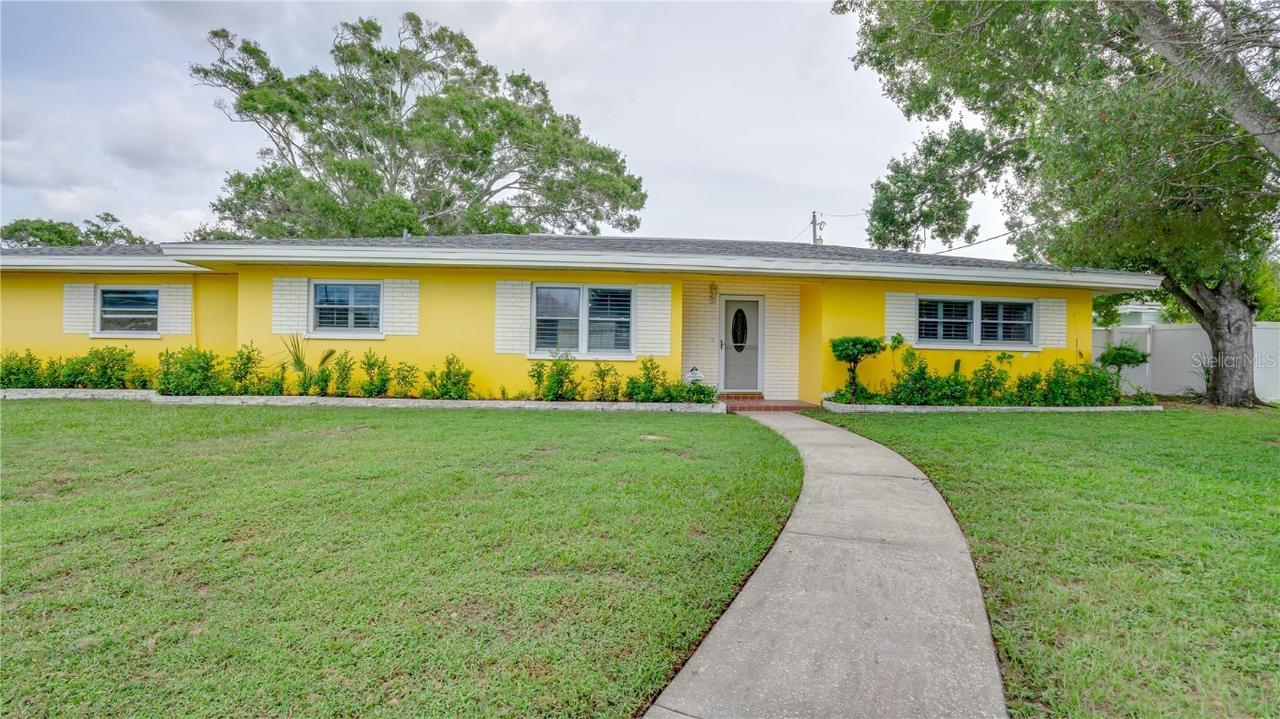 1729 Kenilworth Dr., Clearwater, FL 33756