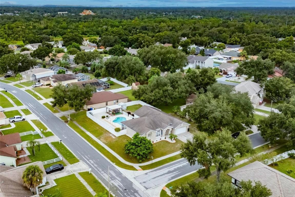 10305 Early Mist Ln., Riverview, FL 33569