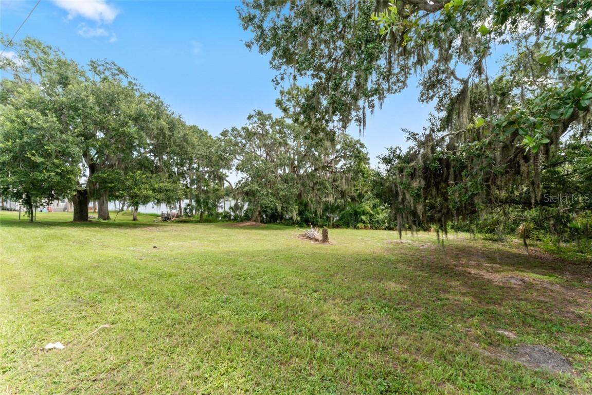 Riverhills Dr., Temple Terrace, FL 33617