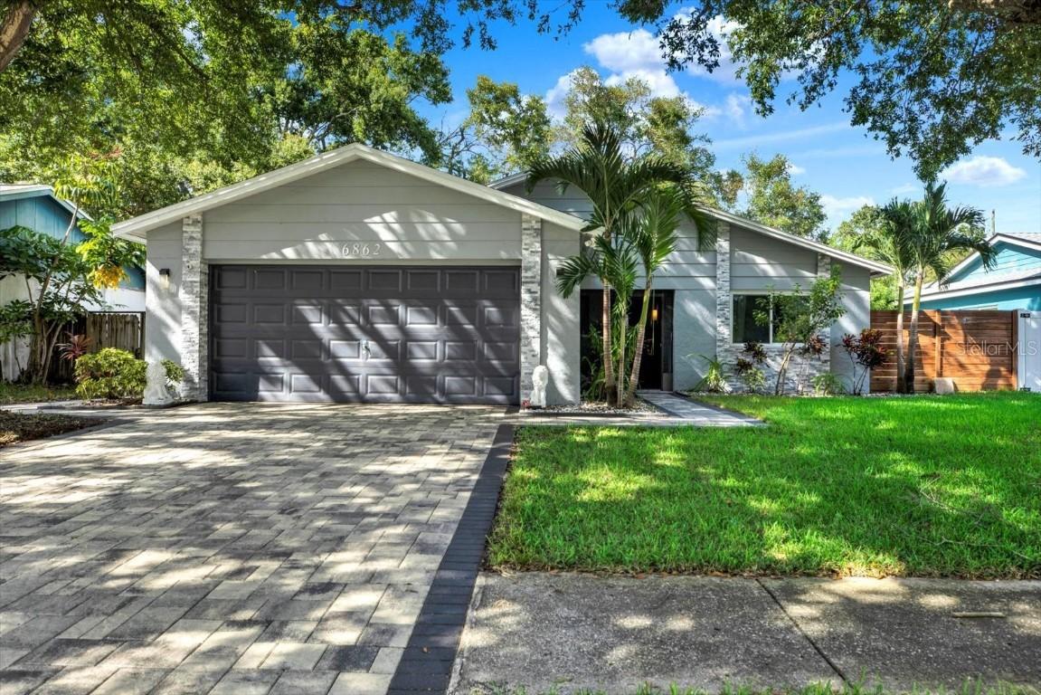 6862 125th Ter., Largo, FL 33773