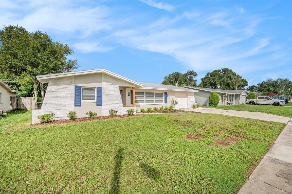 1562 S S Lake Ave Ave., Clearwater, FL 33756
