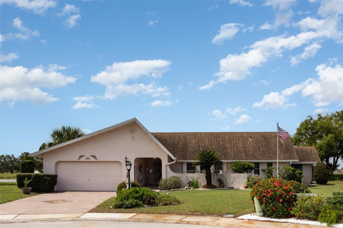 305 Cranston Pl., Sun City Center, FL 33573