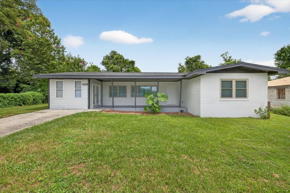 15306 16th St., Dade City, FL 33523
