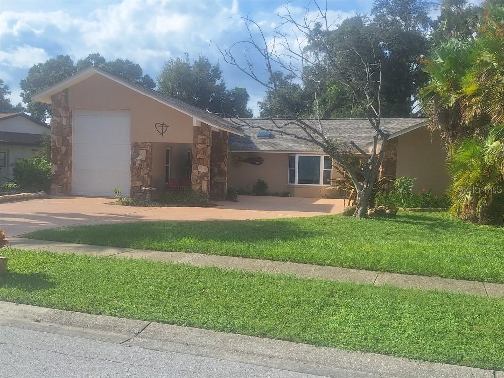 9613 Leeward Ave., Largo, FL 33773