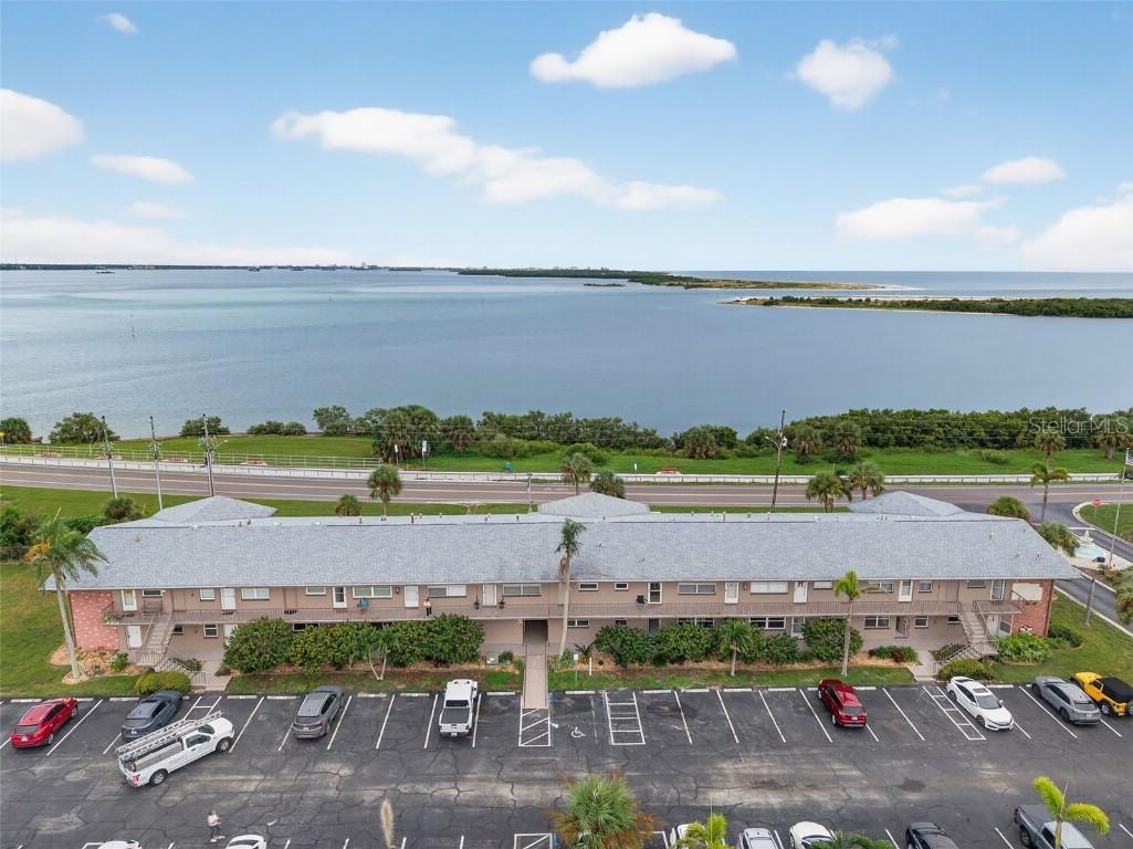 2 Causeway Blvd. #101, Dunedin, FL 34698