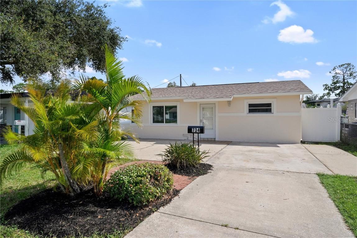 734 Lynndale St., St Petersburg, FL 33703