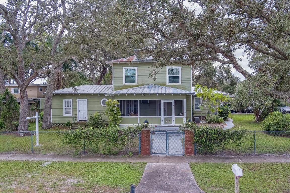 107 7th Ave. #4, Largo, FL 33771