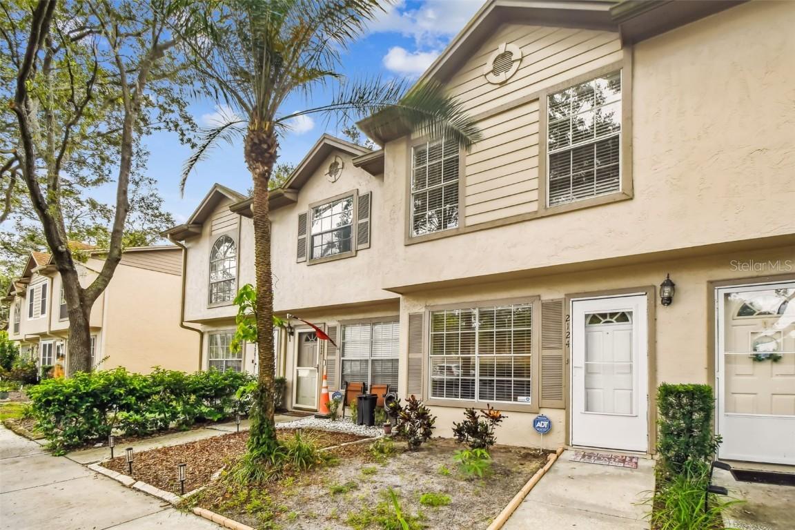 2124 Fletchers Point Cir., Tampa, FL 33613