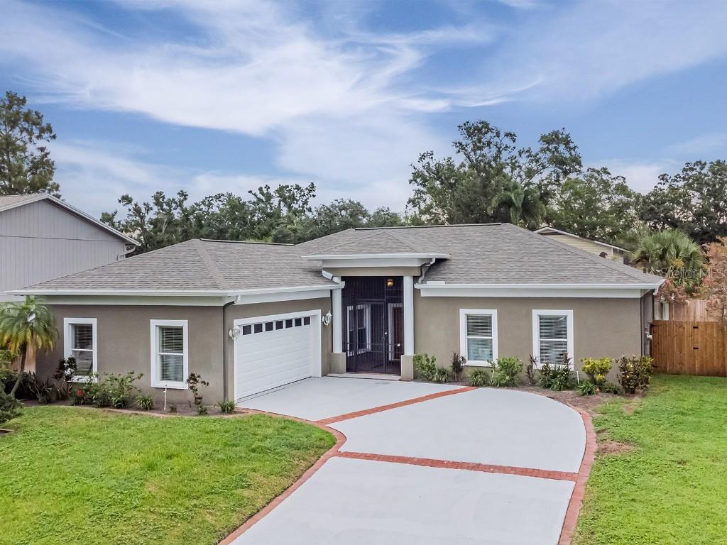 15617 Gardenside Ln., Tampa, FL 33624