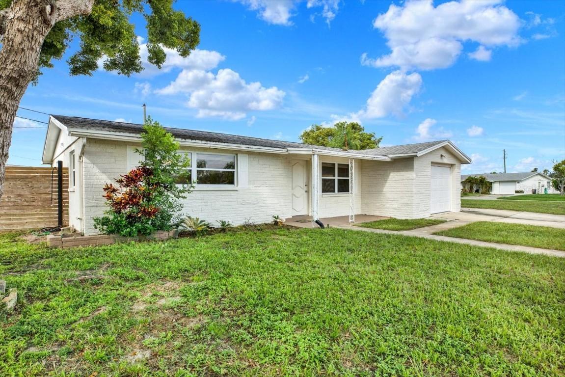1313 Chancellor Dr., Holiday, FL 34690