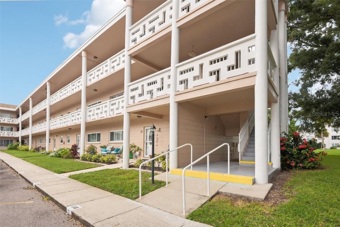 2436 Rhodesian Dr. #20, Clearwater, FL 33763