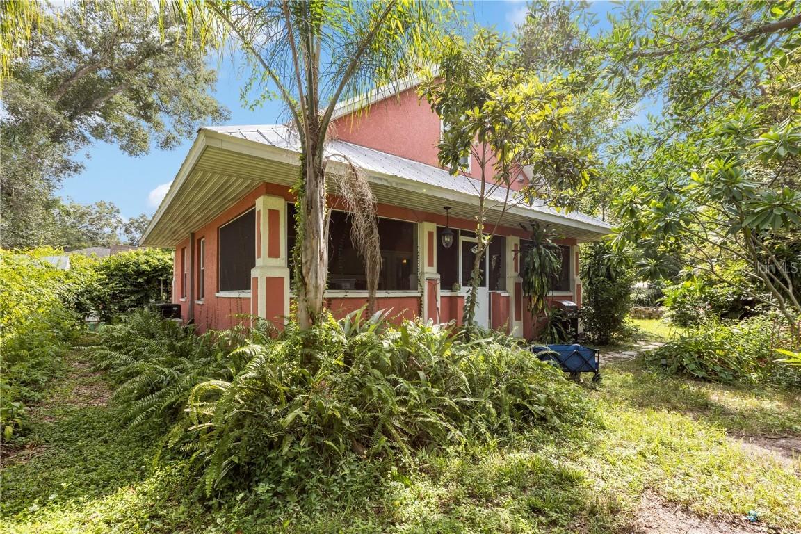 1220 E North St., Tampa, FL 33604