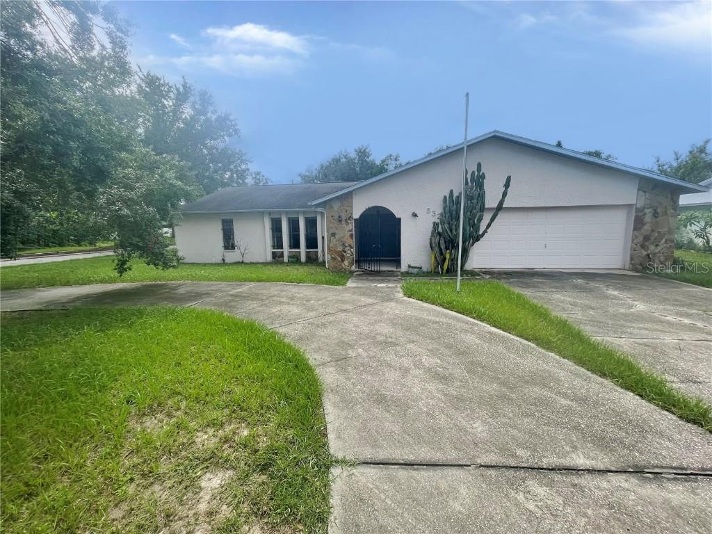 5325 Creekmur Dr., Lakeland, FL 33812